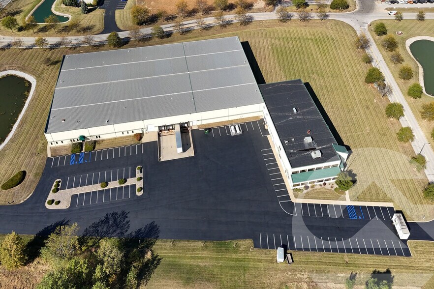 Primary Photo Of 520 N Dunbridge Rd, Bowling Green Manufacturing For Lease