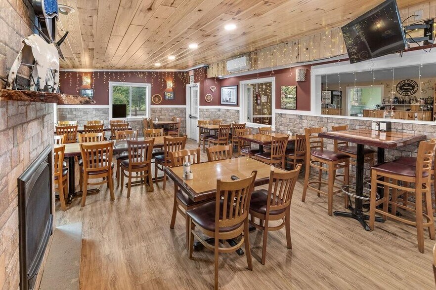 More Photos Of 46 Depot St, Fleischmanns Restaurant For Sale