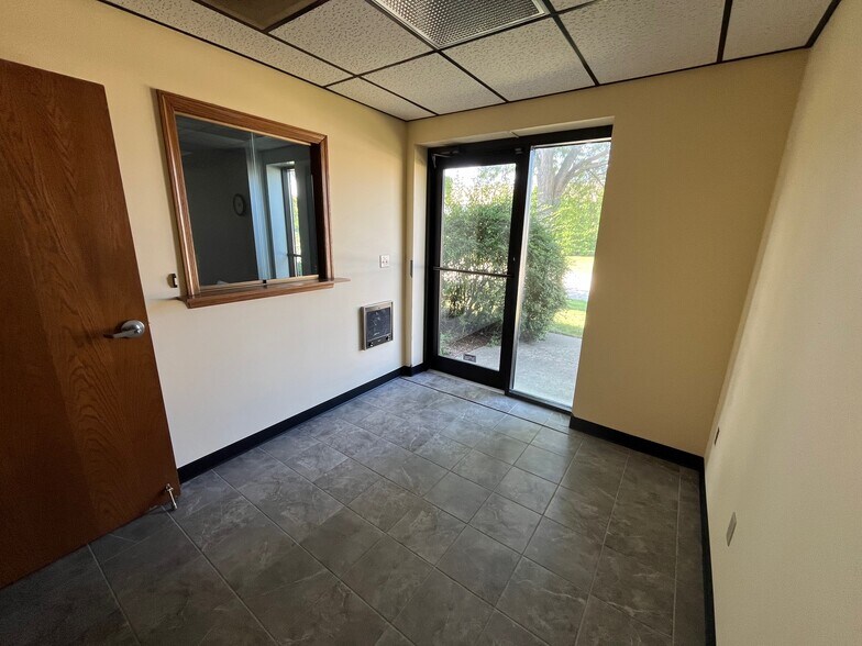 More Photos Of 355 W Boden St, Milwaukee Industrial For Sale