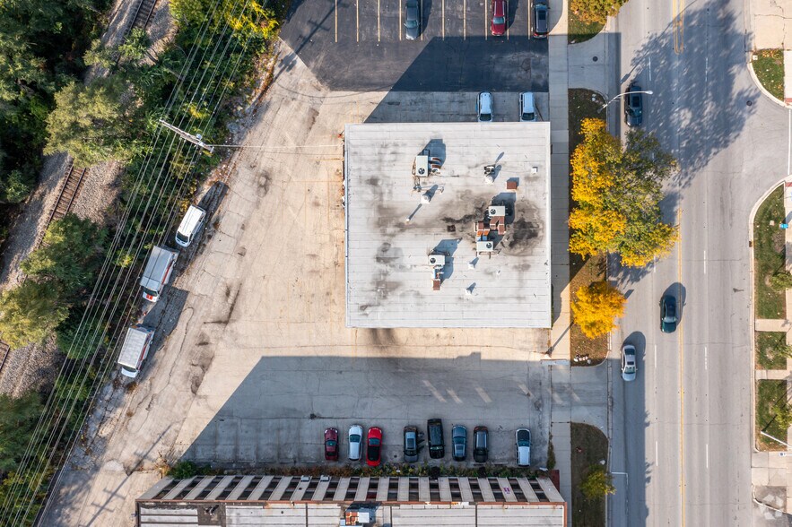 More Photos Of 10031 Roosevelt Rd, Westchester Office For Lease