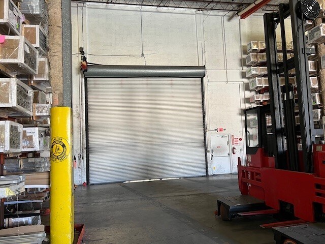 More Photos Of 912-915 S Dixie Hwy E, Pompano Beach, Pompano Beach Manufacturing For Lease