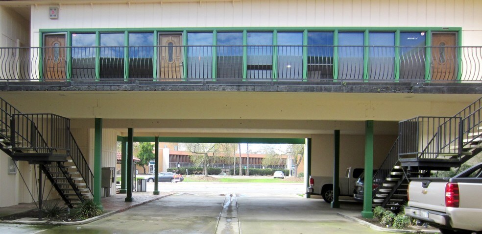 More Photos Of 210 S Mooney Blvd, Visalia Office For Sale