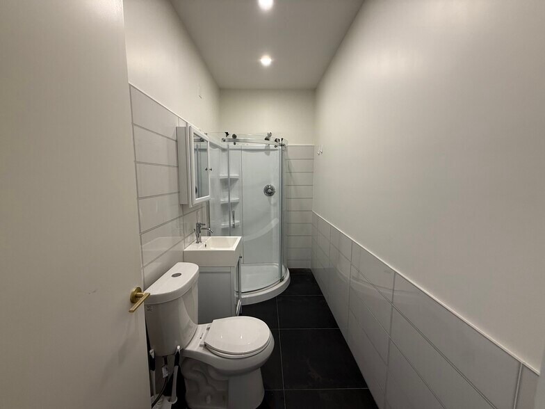 More Photos Of 2337 Bedford Ave, Brooklyn Apartments For Lease