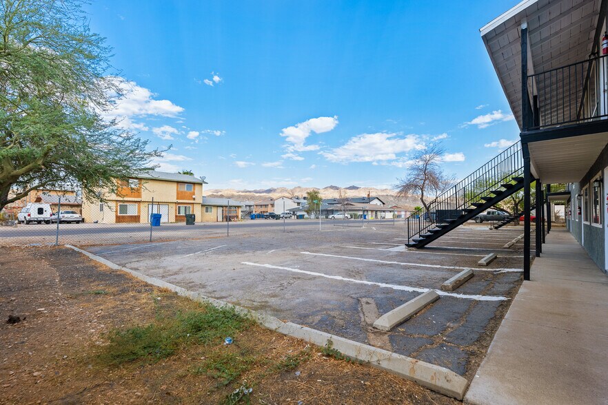More Photos Of 1772 Rio Grande Rd, Bullhead City Multifamily For Sale