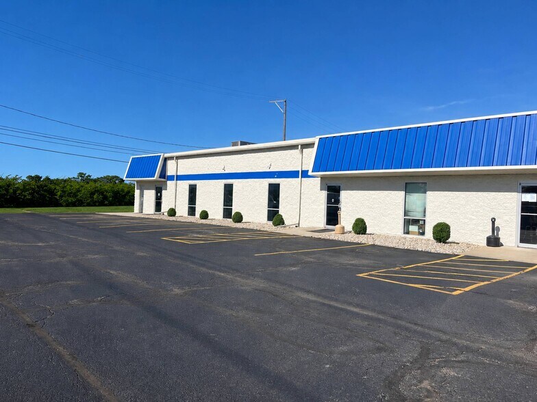 More Photos Of 562 S Reynolds Rd, Toledo Warehouse For Lease