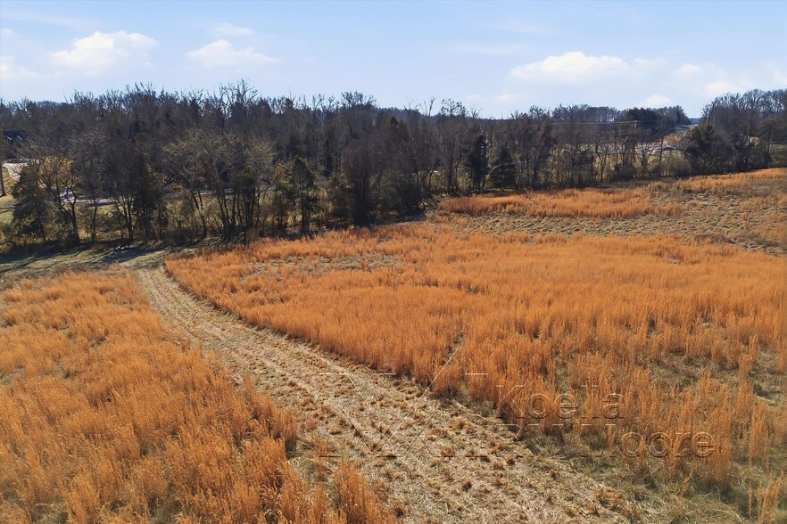 More Photos Of 1522 New Hope Rd, Rockwood Specialty For Sale