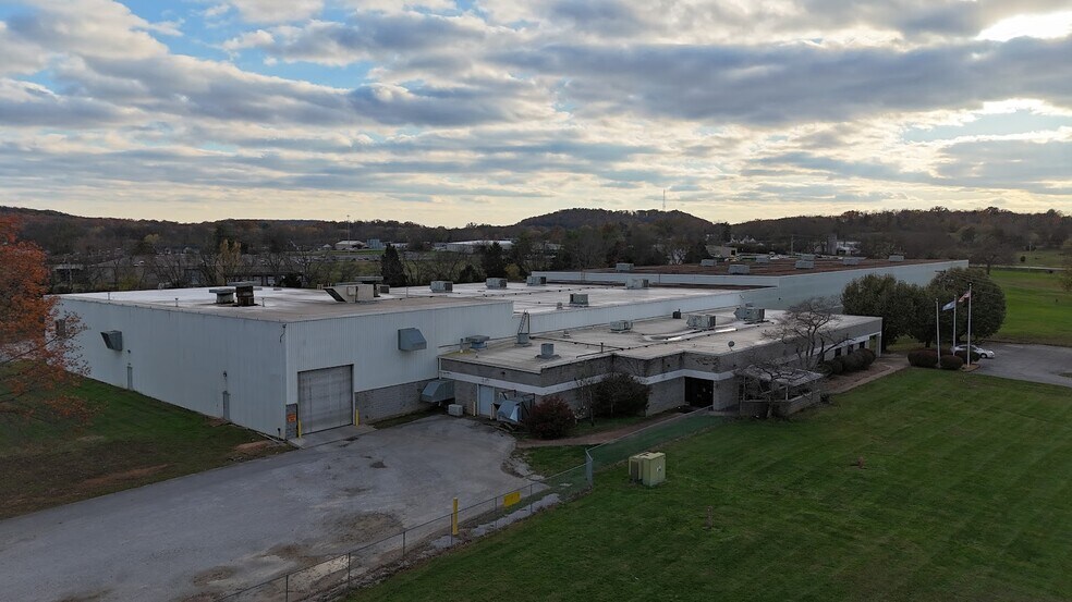 More Photos Of 188 Earl Davis Dr, Russellville Manufacturing For Sale