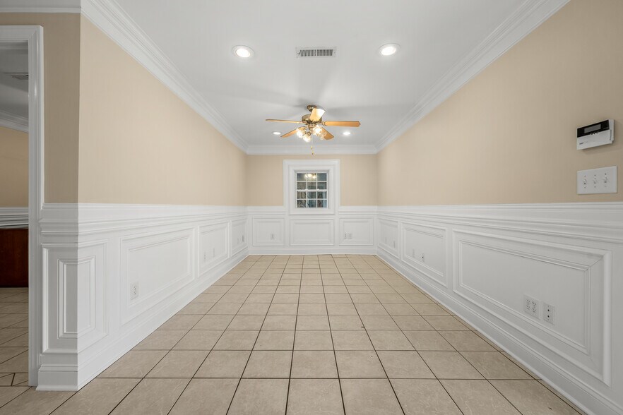 More Photos Of 117 Prince St, Shelbyville Specialty For Sale