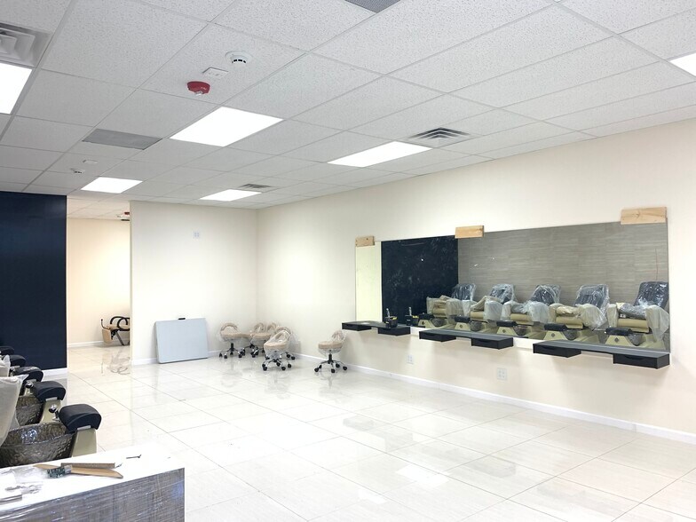 More Photos Of 470-472 Westbury Ave, Carle Place General Retail For Sale