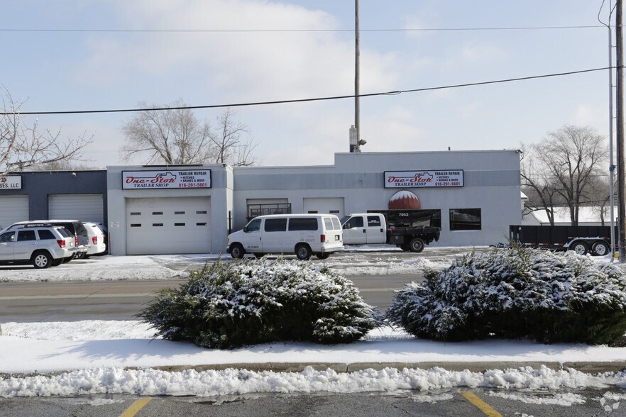 More Photos Of 7953 Wornall Rd, Kansas City Auto Repair For Sale