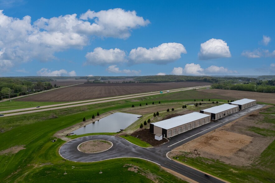 More Photos Of 663 Valerie Ave, Hudson Specialty For Sale