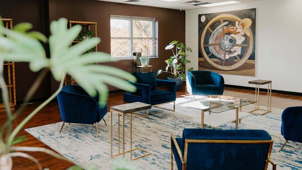 More Photos Of 700 Bryden Rd, Columbus Office For Sale