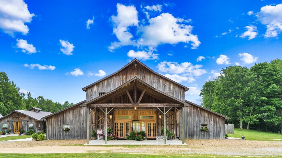 More Photos Of 6863 E Highway 80, Russell Springs Lodge Meeting Hall For Sale