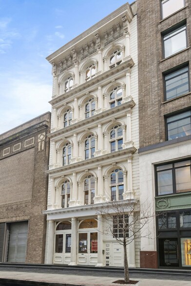 More Photos Of 75 Murray St, New York Office Residential For Sale
