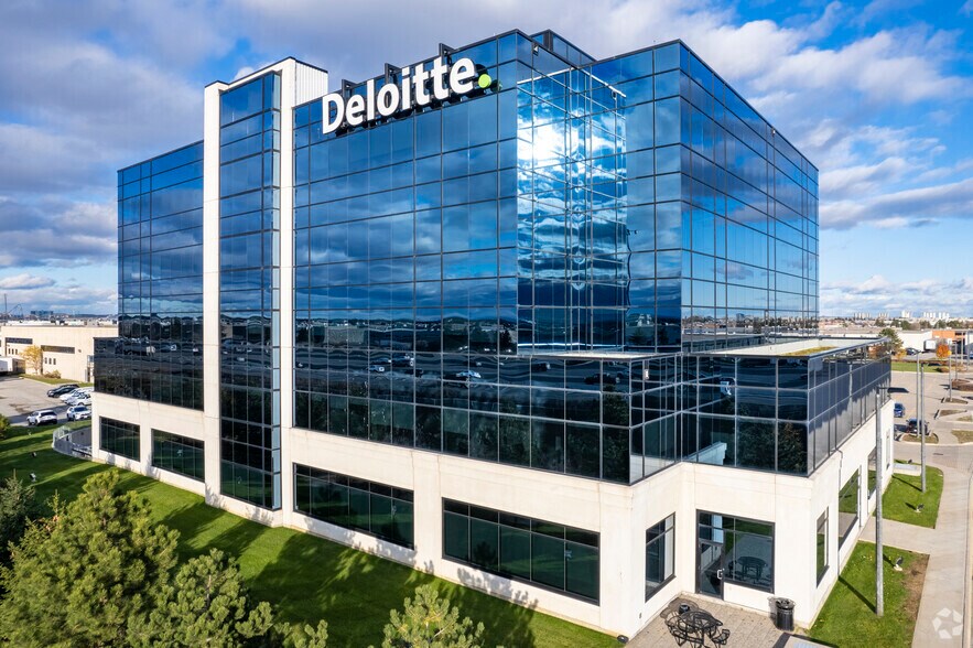 Primary Photo Of 400 Applewood Cres, Vaughan Office For Sale