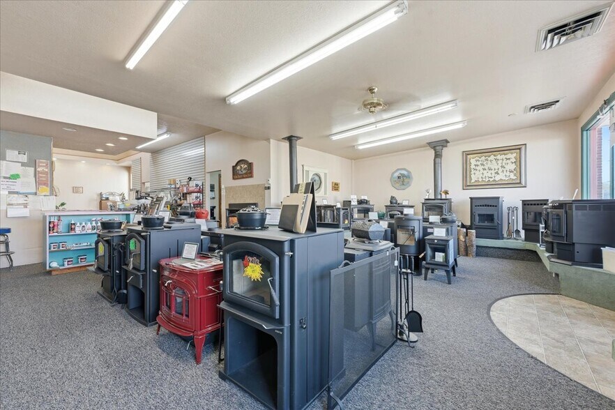 More Photos Of 222 W B St, Rainier General Retail For Sale