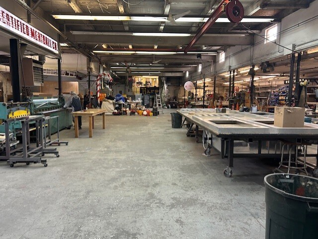 More Photos Of 236 Pearl St, Somerville Industrial For Lease