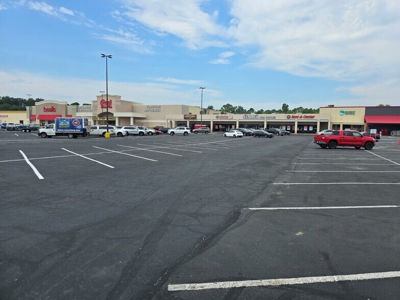 More Photos Of 2949-3061 S John Redditt Dr, Lufkin Unknown For Sale