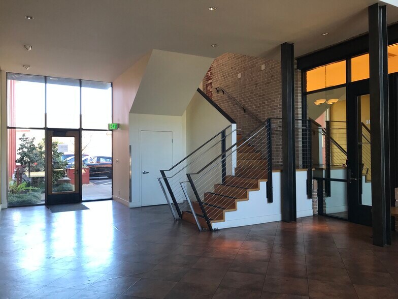 More Photos Of 2830-2850 7th St, Berkeley Medical For Lease