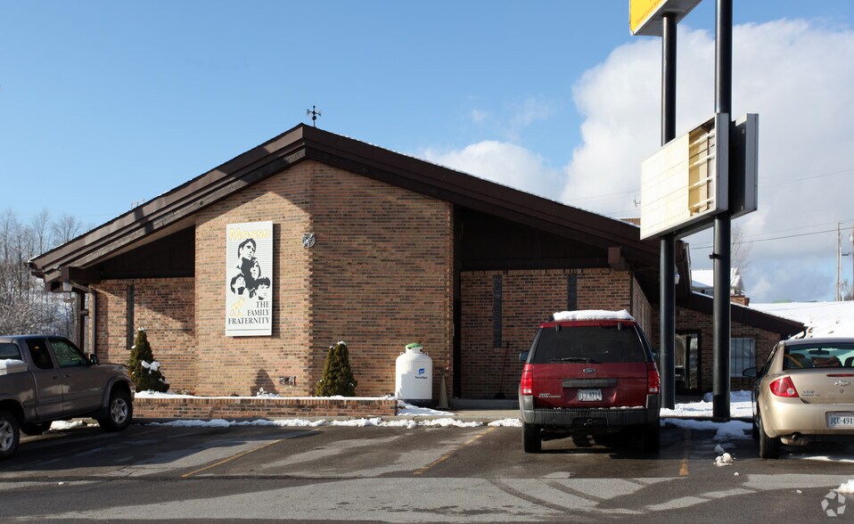 More Photos Of 609 Market St, Tazewell Unknown For Lease