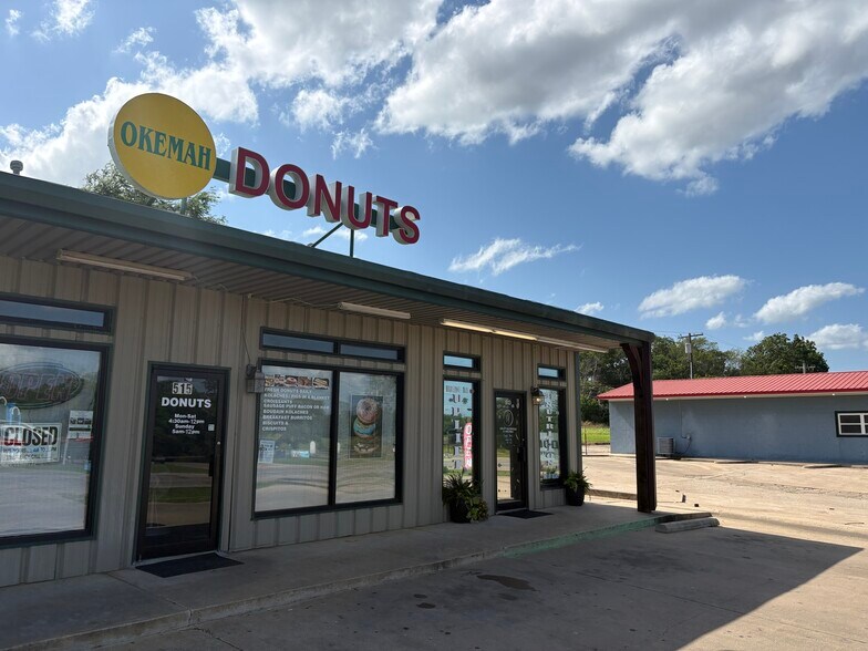 More Photos Of 519 S Woody Guthrie St, Okemah General Retail For Sale