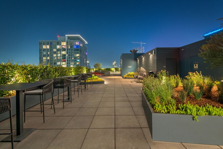 More Photos Of 801 S Hope St, Los Angeles Apartments For Lease
