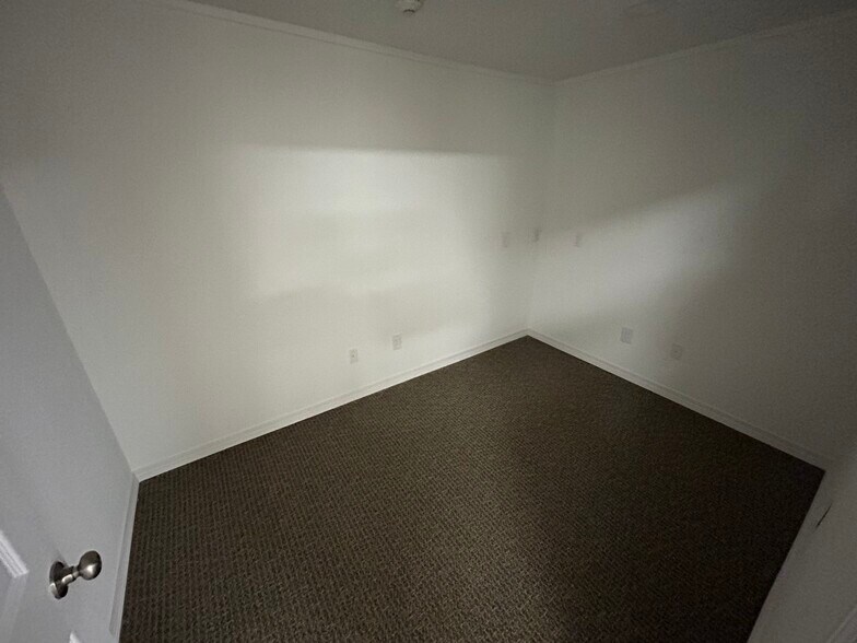 More Photos Of 5771 I 10 Industrial Pky N, Theodore Warehouse For Lease