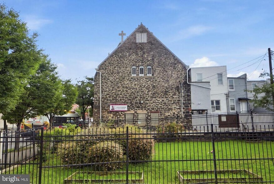More Photos Of 401-407 N Patterson Park Ave, Baltimore Religious Facility For Sale