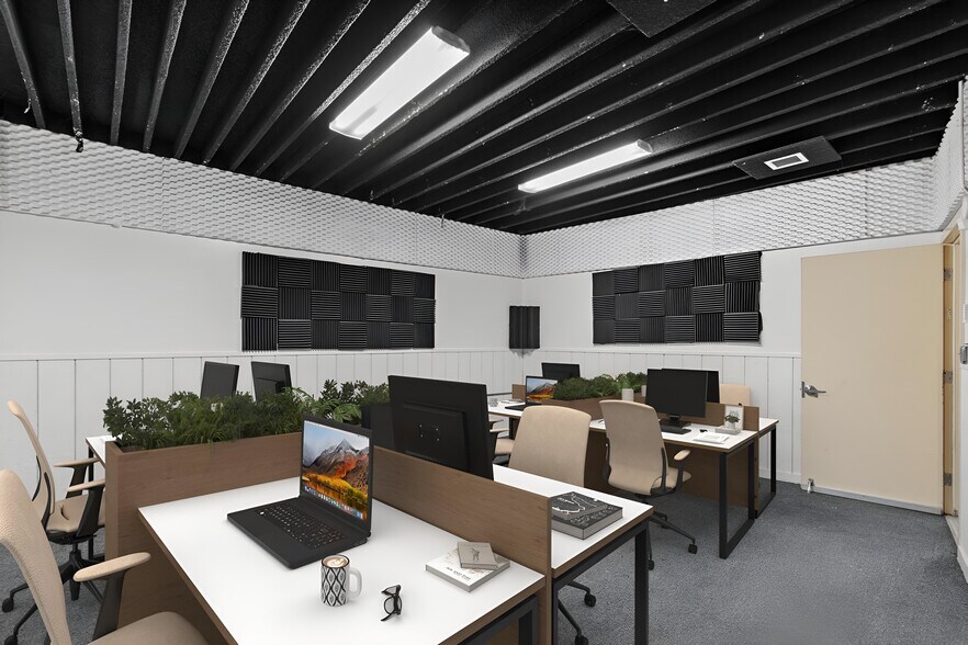 More Photos Of 3608 S 74th St, Tacoma Self Storage For Lease