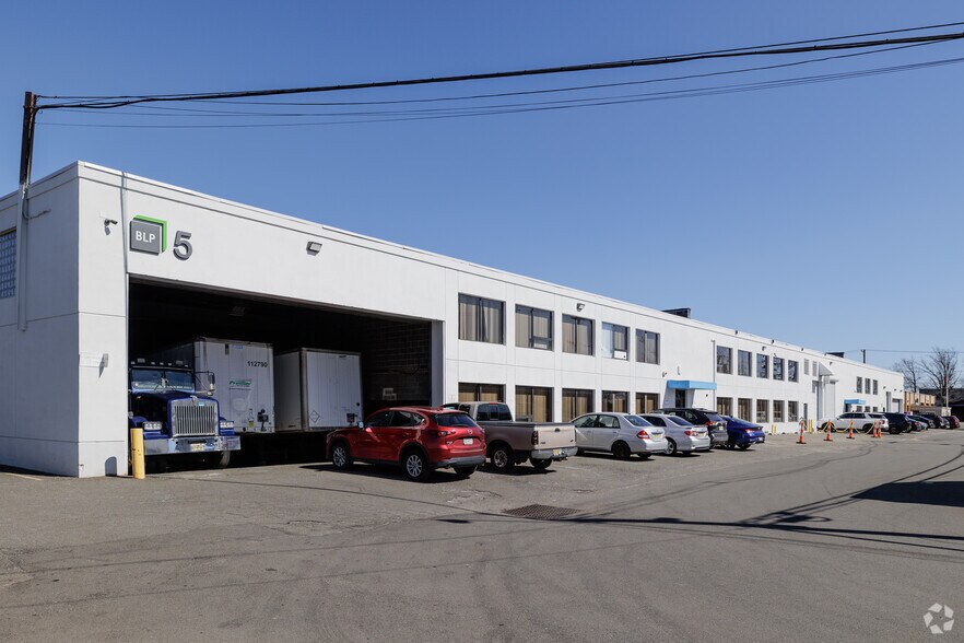 More Photos Of 1-5 Plant Rd, Hasbrouck Heights Warehouse For Lease