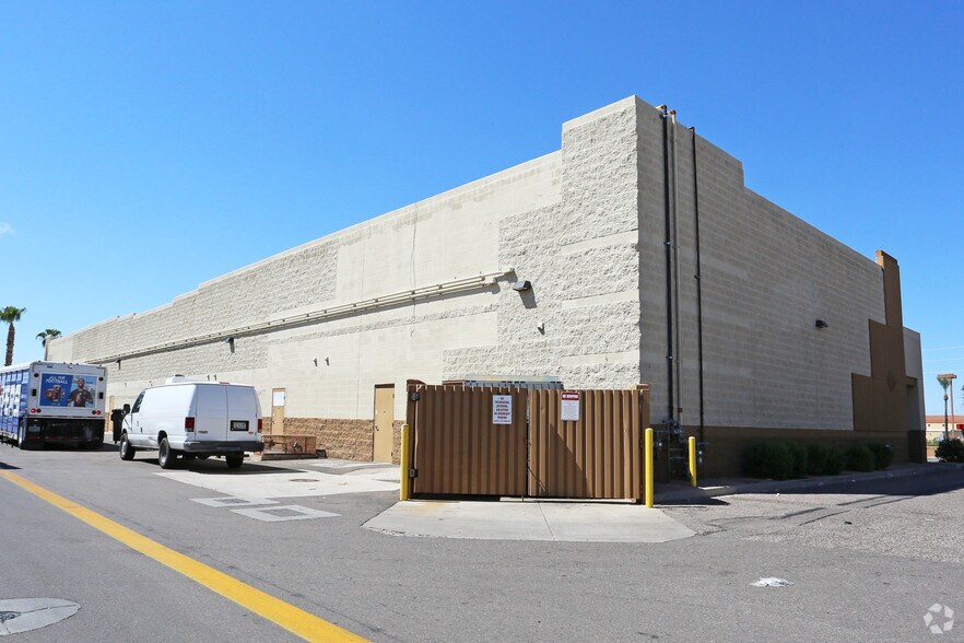 More Photos Of 1229 S Power Rd, Mesa General Retail For Lease