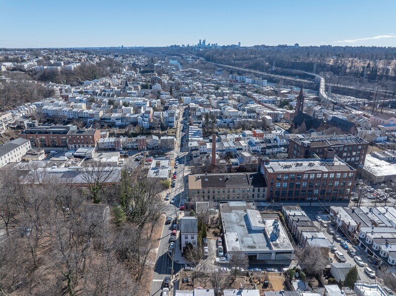 More Photos Of 230 Leverington Ave, Philadelphia Auto Repair For Sale