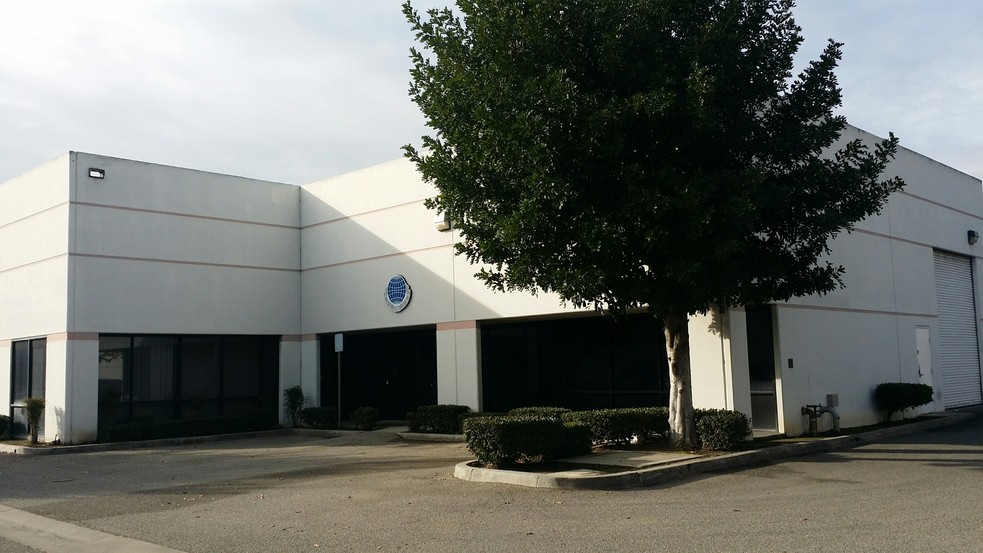 Primary Photo Of 1995 W Holt Ave, Pomona Warehouse For Lease