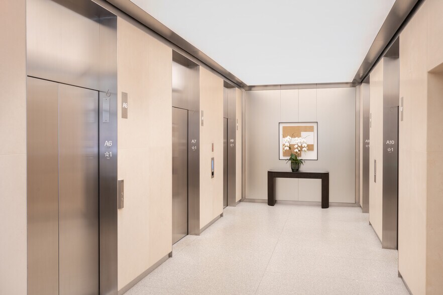 More Photos Of 560 Lexington Ave, New York Office For Lease