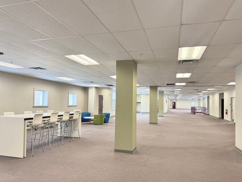 More Photos Of 202 N Duke St, Lancaster Office For Sale