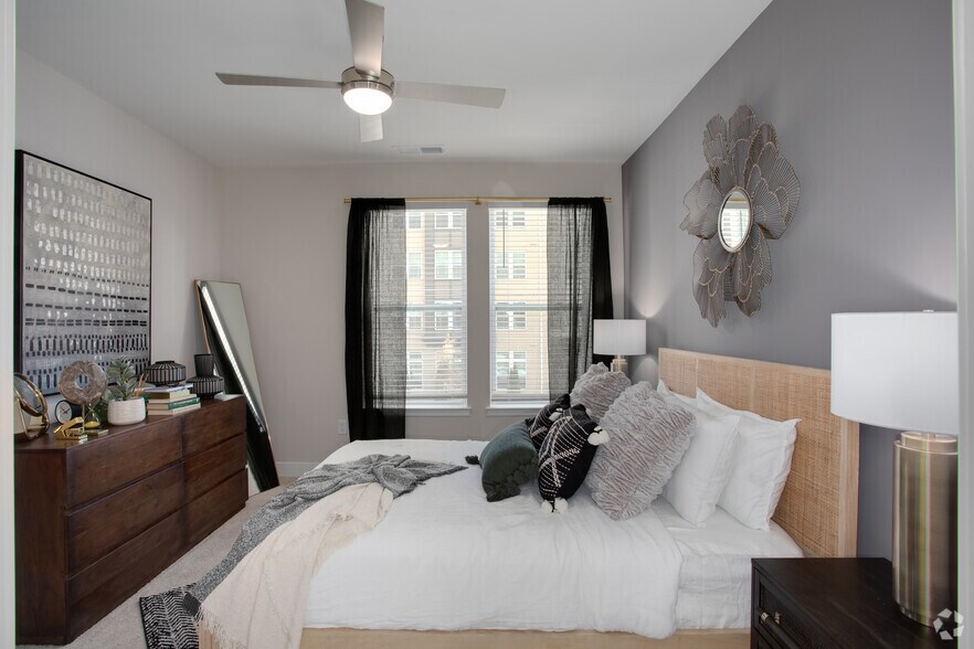 More Photos Of 4040 Gateway Dr, Fairfax Apartments For Lease