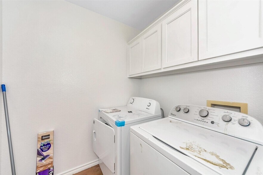 More Photos Of 175 Private Road 3459, Paradise Apartments For Sale