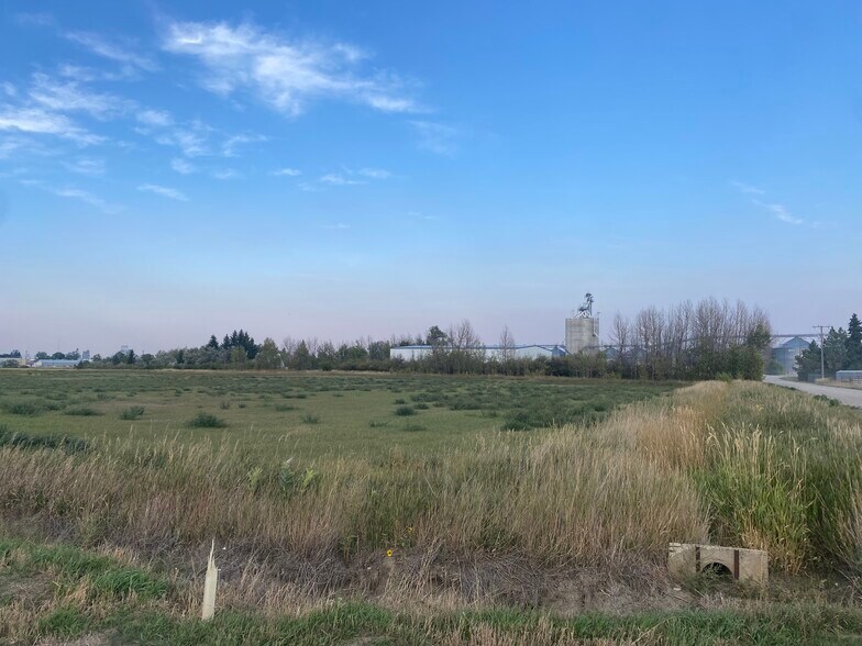 More Photos Of 3449 Business 15, Conrad Distribution For Sale
