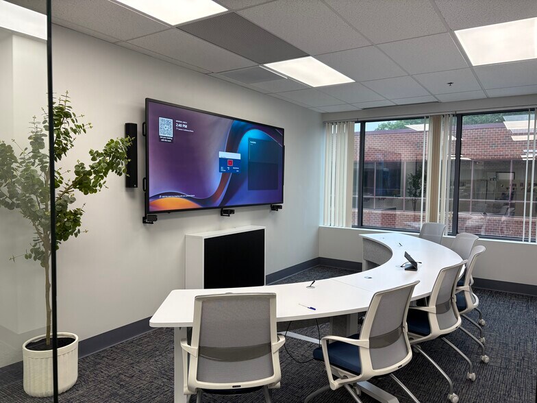 More Photos Of 201 Riverneck Rd, Chelmsford Office For Lease