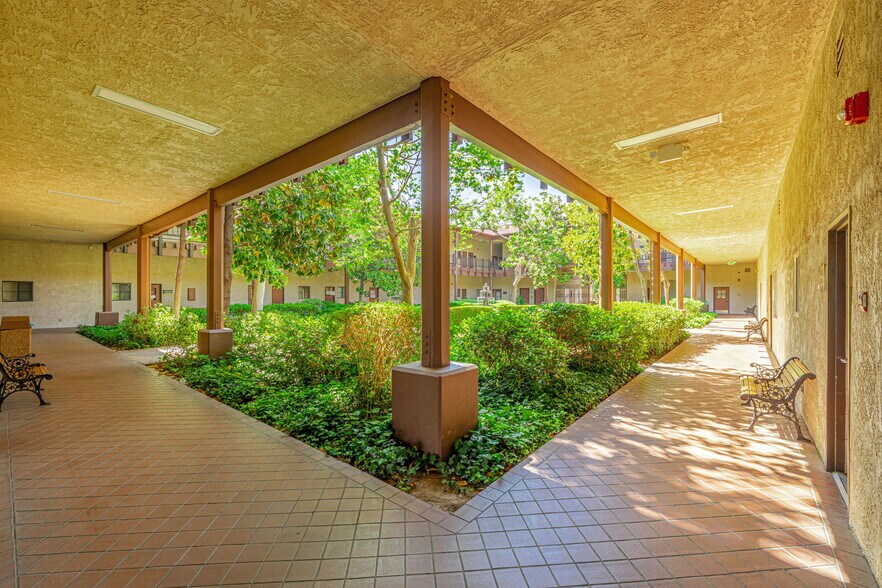 More Photos Of 44725 10th St W, Lancaster Medical For Lease