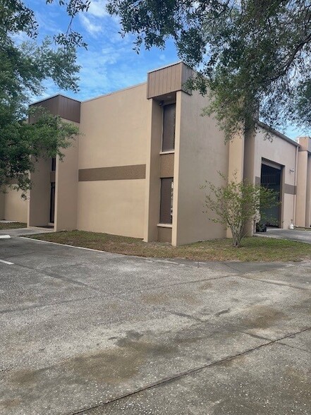 Primary Photo Of 1444 20th St N, Saint Petersburg Distribution For Sale