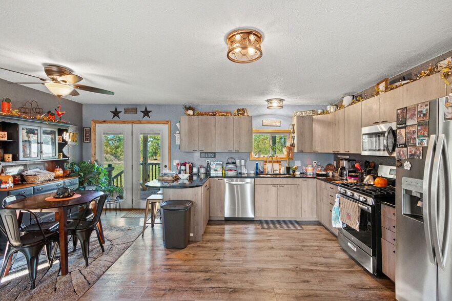 More Photos Of N4183 4th Ave, Hancock Bar For Sale