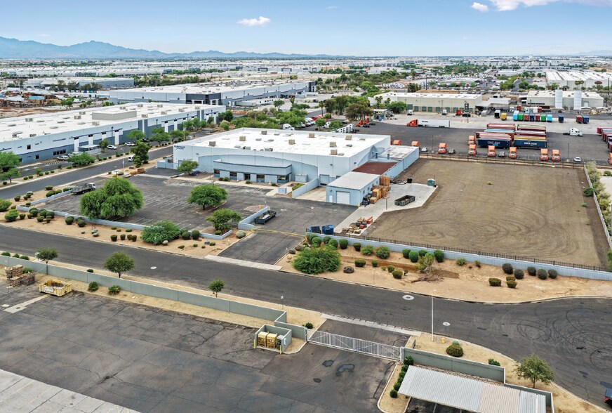 More Photos Of 602 S 65th Ave, Phoenix Warehouse For Lease