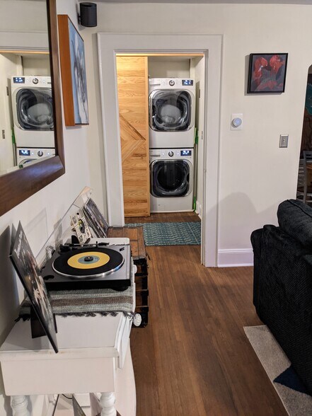 More Photos Of 4033 W Tyvola Rd, Charlotte Specialty For Sale