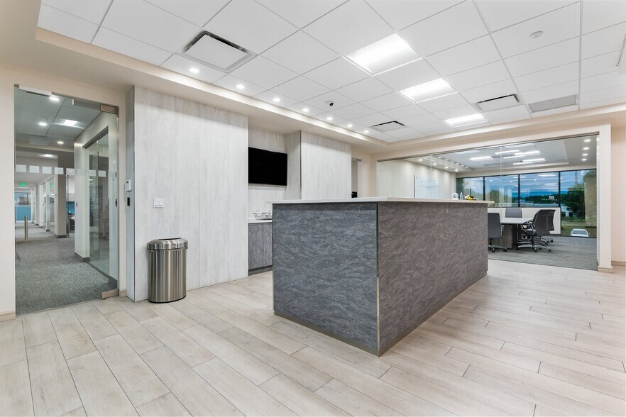 More Photos Of 3303 W Commercial Blvd, Fort Lauderdale Office For Sale