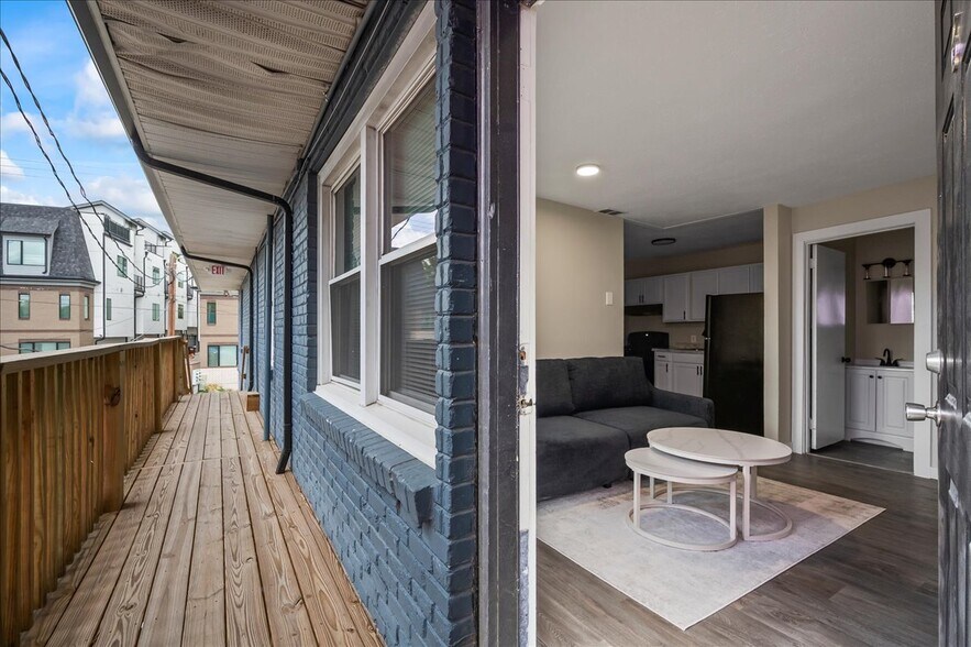 More Photos Of 1044-1046 Jefferson St, Nashville Apartments For Sale