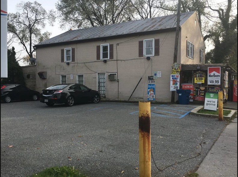 More Photos Of 304 N Buckmarsh St, Berryville Restaurant For Sale