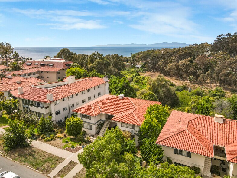 More Photos Of 229 Palos Verdes Dr W, Palos Verdes Estates Multifamily For Sale