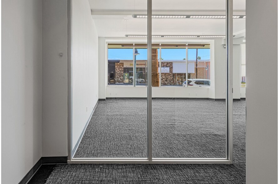 More Photos Of 1081-1091 N Palm Canyon Dr, Palm Springs Office Residential For Lease