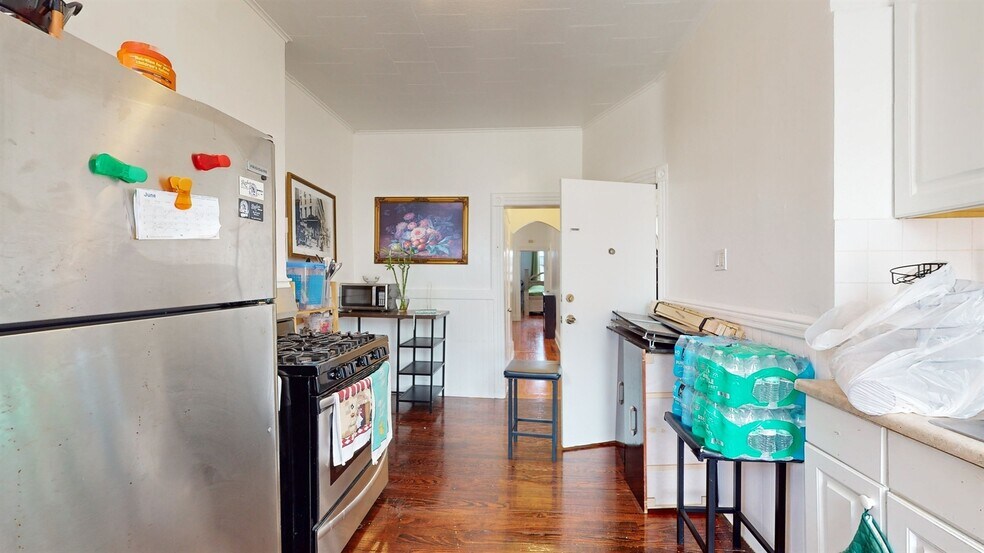 More Photos Of 603 11th St, Union City Apartments For Sale